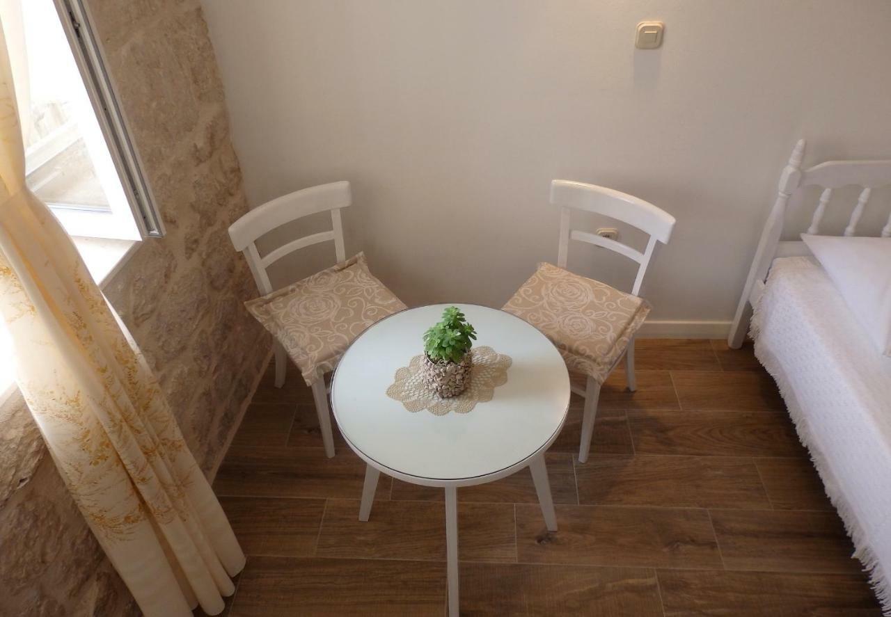 Guesthouse Torga Vis Island Bagian luar foto