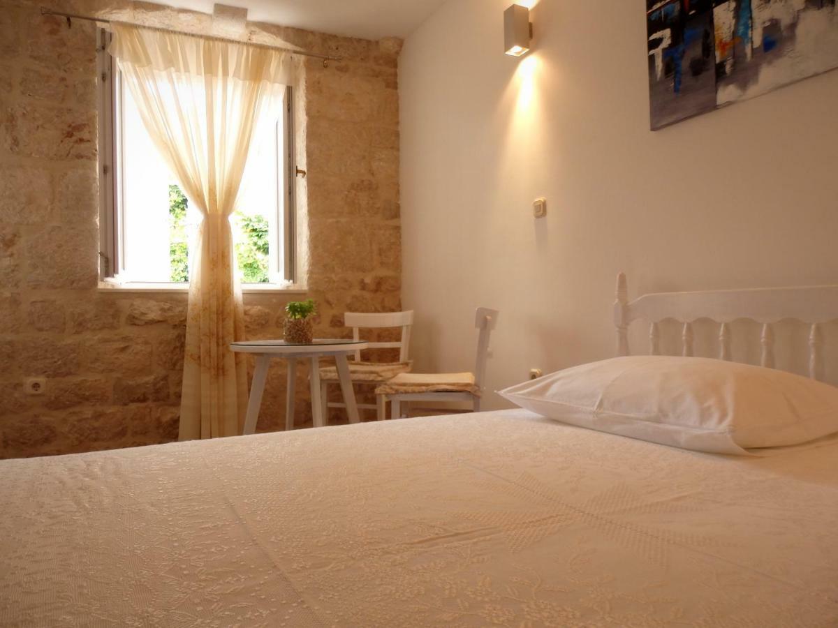 Guesthouse Torga Vis Island Bagian luar foto