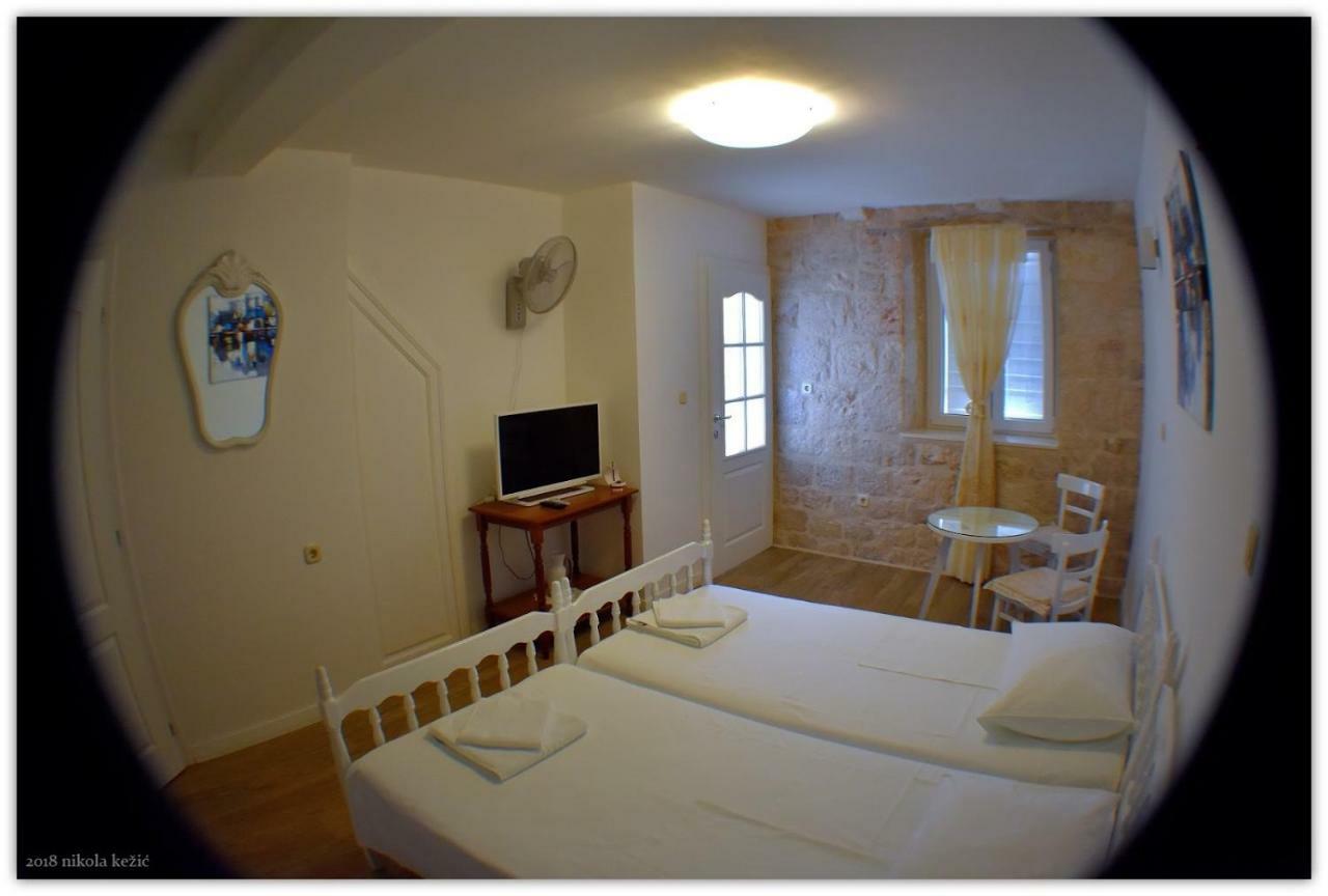 Guesthouse Torga Vis Island Bagian luar foto